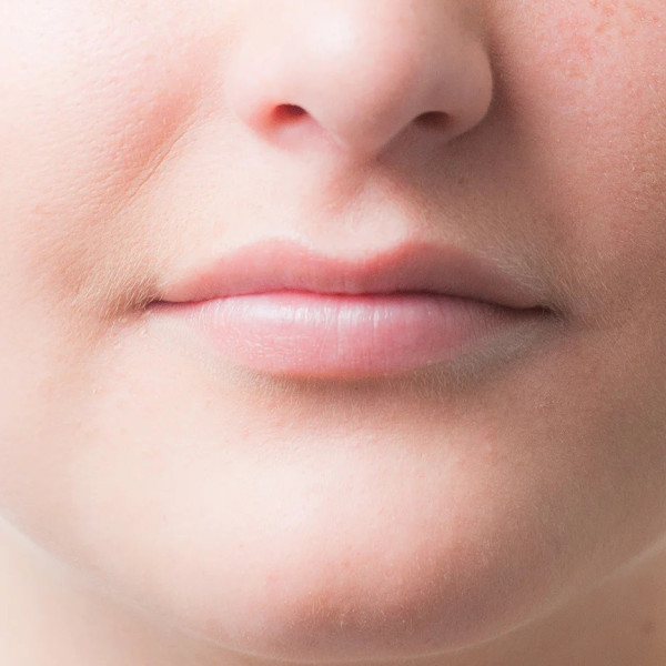Εμπλουτίστε και ενισχύστε τα Χείλη | Enrich & Enhance Lip Primer |
